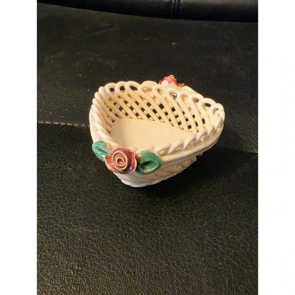 Beautiful Vintage Ceramic Heart Shaped Lattice Rose Basket Made in Italy